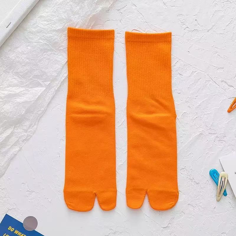 Candy Color Mid-Calf Tabi Sock - огляд і ціна Toe Sock Split